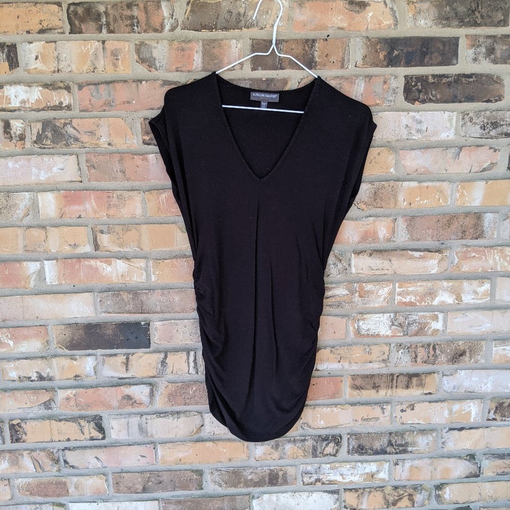 Pea in a Pod Maternity Shirt (XS) - Black V-Neck